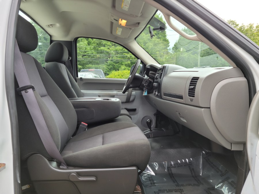 2011 GMC Sierra 2500HD 4WD Reg Cab 133.7" Work Truck, available for sale in East Windsor, Connecticut | Toro Auto. East Windsor, Connecticut 2011 GMC Sierra 2500HD 4WD Reg Cab 133.7" Work Truck, available for sale in East Windsor, Connecticut | Toro Auto. East Windsor, Connecticut