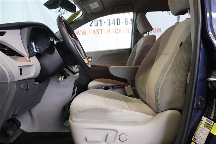 2018 Toyota Sienna LE, available for sale in Paterson, New Jersey | Fast Track Motors. Paterson, New Jersey 2018 Toyota Sienna LE, available for sale in Paterson, New Jersey | Fast Track Motors. Paterson, New Jersey