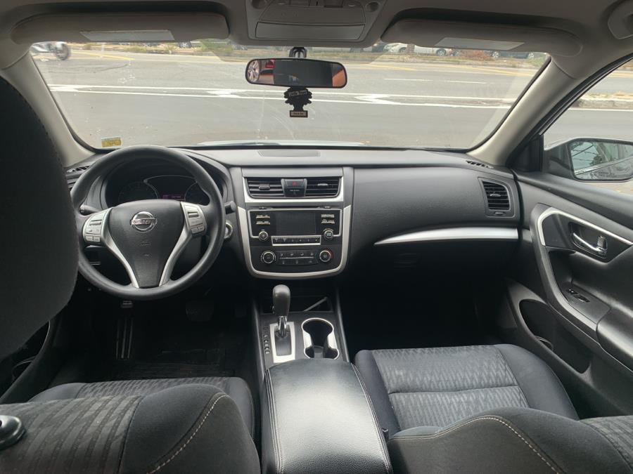 Used Nissan Altima 2017.5 2.5 SR Sedan 2017 | Rubber Bros Auto World. Brooklyn, New York Used Nissan Altima 2017.5 2.5 SR Sedan 2017 | Rubber Bros Auto World. Brooklyn, New York