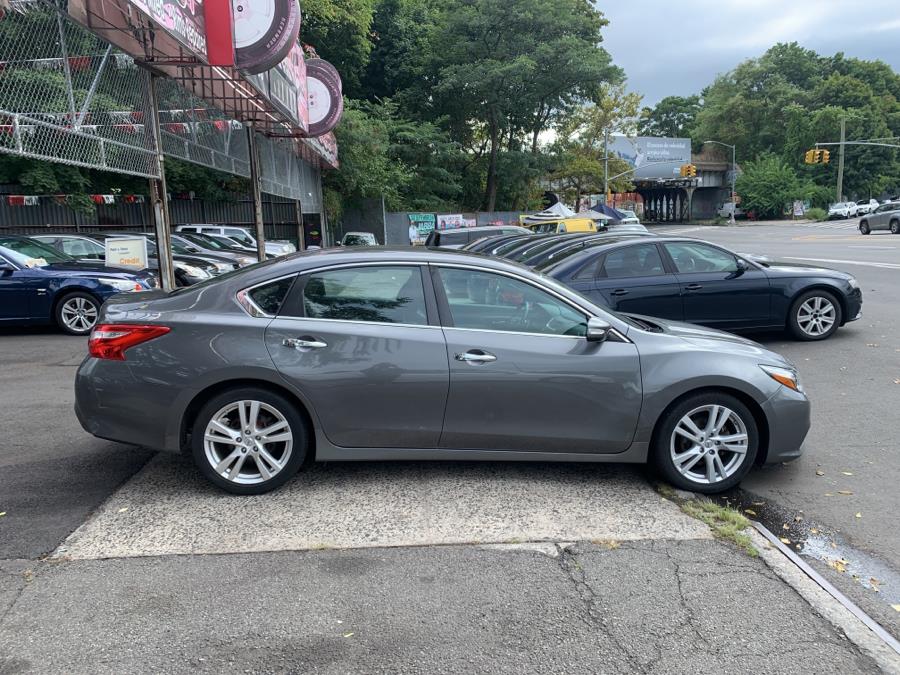Used Nissan Altima 3.5 SL Sedan 2017 | Rubber Bros Auto World. Brooklyn, New York Used Nissan Altima 3.5 SL Sedan 2017 | Rubber Bros Auto World. Brooklyn, New York