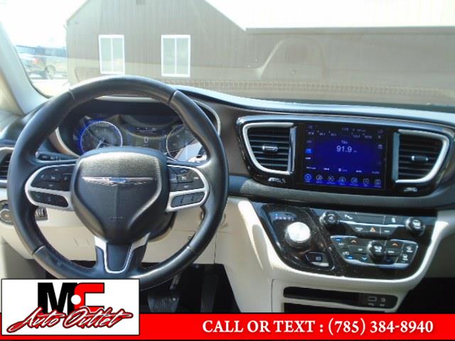 2017 Chrysler Pacifica Touring-L FWD, available for sale in Colby, Kansas | M C Auto Outlet Inc. Colby, Kansas 2017 Chrysler Pacifica Touring-L FWD, available for sale in Colby, Kansas | M C Auto Outlet Inc. Colby, Kansas