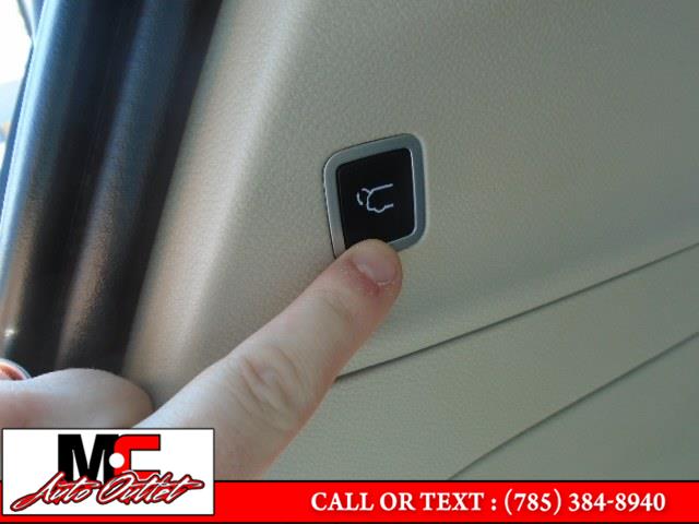 2017 Chrysler Pacifica Touring-L FWD, available for sale in Colby, Kansas | M C Auto Outlet Inc. Colby, Kansas 2017 Chrysler Pacifica Touring-L FWD, available for sale in Colby, Kansas | M C Auto Outlet Inc. Colby, Kansas