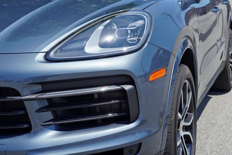 Used Porsche Cayenne  2019 | Auto Expo. Great Neck, New York