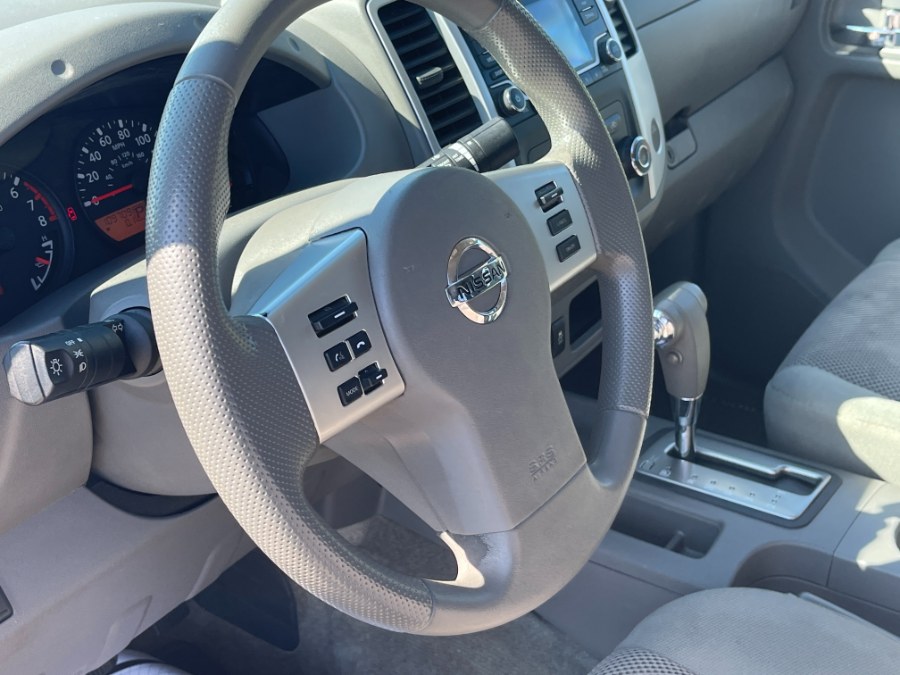 Used Nissan Frontier 4WD Crew Cab SWB Auto PRO-4X 2015 | Geneva Motor Cars. Darien, Wisconsin Used Nissan Frontier 4WD Crew Cab SWB Auto PRO-4X 2015 | Geneva Motor Cars. Darien, Wisconsin