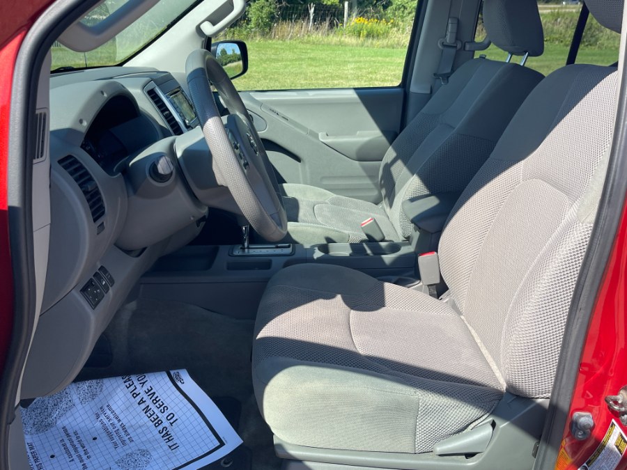 Used Nissan Frontier 4WD Crew Cab SWB Auto PRO-4X 2015 | Geneva Motor Cars. Darien, Wisconsin Used Nissan Frontier 4WD Crew Cab SWB Auto PRO-4X 2015 | Geneva Motor Cars. Darien, Wisconsin