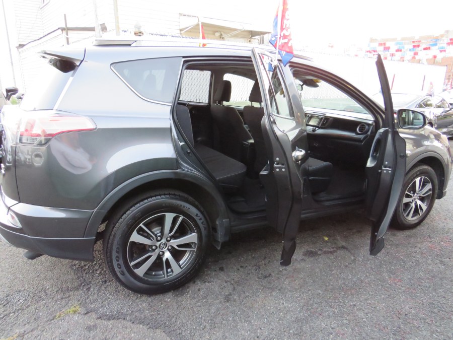 2017 Toyota RAV4 XLE AWD, available for sale in Middle Village, New York | Road Masters II INC. Middle Village, New York 2017 Toyota RAV4 XLE AWD, available for sale in Middle Village, New York | Road Masters II INC. Middle Village, New York