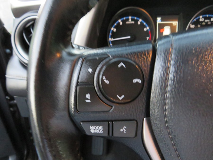 2017 Toyota RAV4 XLE AWD, available for sale in Middle Village, New York | Road Masters II INC. Middle Village, New York 2017 Toyota RAV4 XLE AWD, available for sale in Middle Village, New York | Road Masters II INC. Middle Village, New York