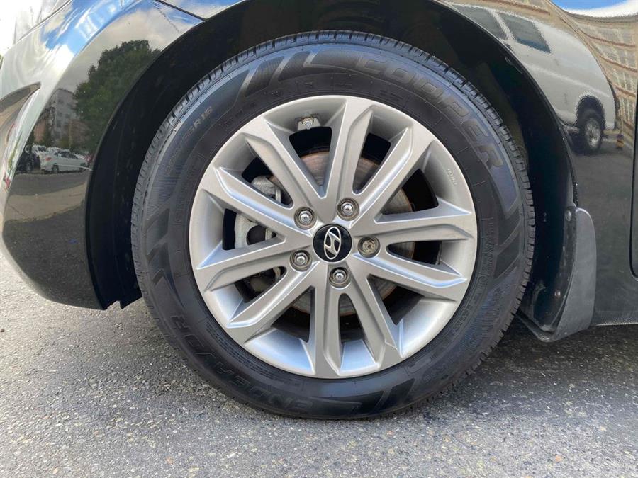Used Hyundai Elantra Limited 2015 | Mass Auto Exchange. Framingham, Massachusetts Used Hyundai Elantra Limited 2015 | Mass Auto Exchange. Framingham, Massachusetts