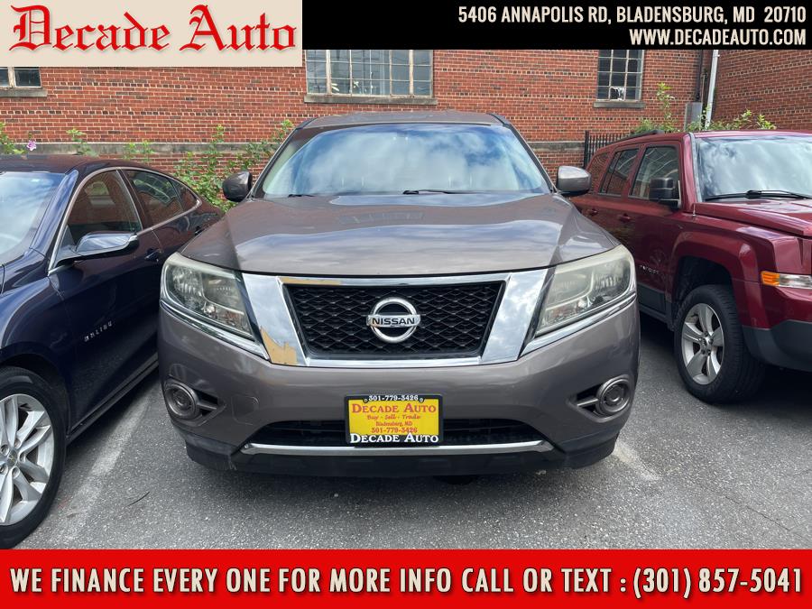 2013 Nissan Pathfinder 4WD 4dr S, available for sale in Bladensburg, Maryland | Decade Auto. Bladensburg, Maryland