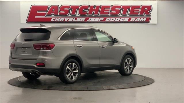 Used Kia Sorento EX 2019 | Eastchester Motor Cars. Bronx, New York Used Kia Sorento EX 2019 | Eastchester Motor Cars. Bronx, New York