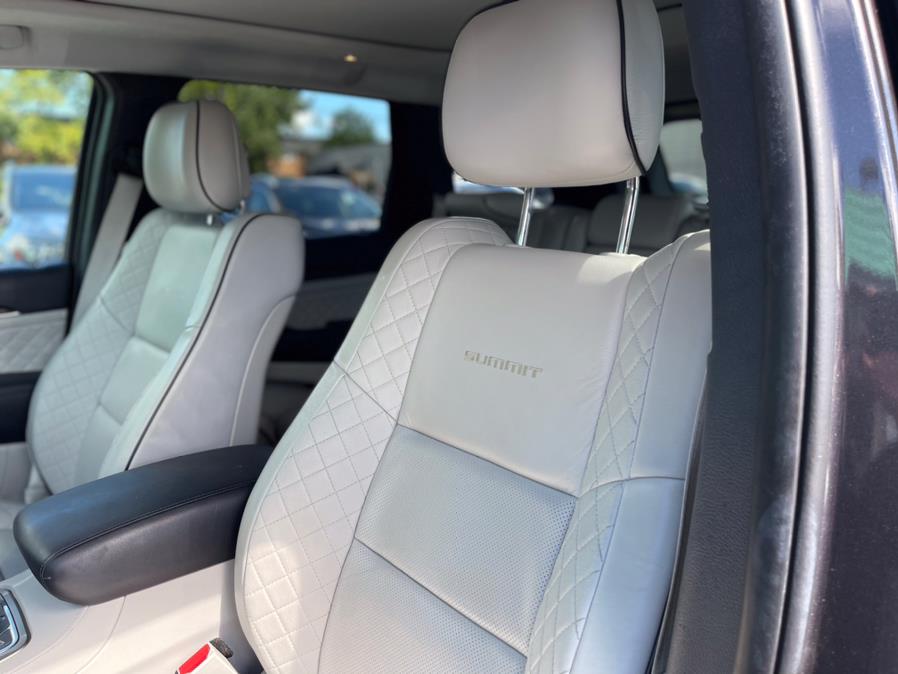 2017 Jeep Grand Cherokee Summit 4x4, available for sale in Lodi, New Jersey | European Auto Expo. Lodi, New Jersey 2017 Jeep Grand Cherokee Summit 4x4, available for sale in Lodi, New Jersey | European Auto Expo. Lodi, New Jersey