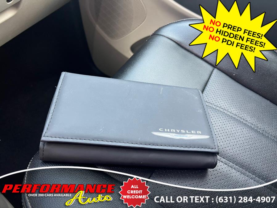 2015 Chrysler Town & Country 4dr Wgn Touring-L, available for sale in Bohemia, New York | Performance Auto Inc. Bohemia, New York 2015 Chrysler Town & Country 4dr Wgn Touring-L, available for sale in Bohemia, New York | Performance Auto Inc. Bohemia, New York