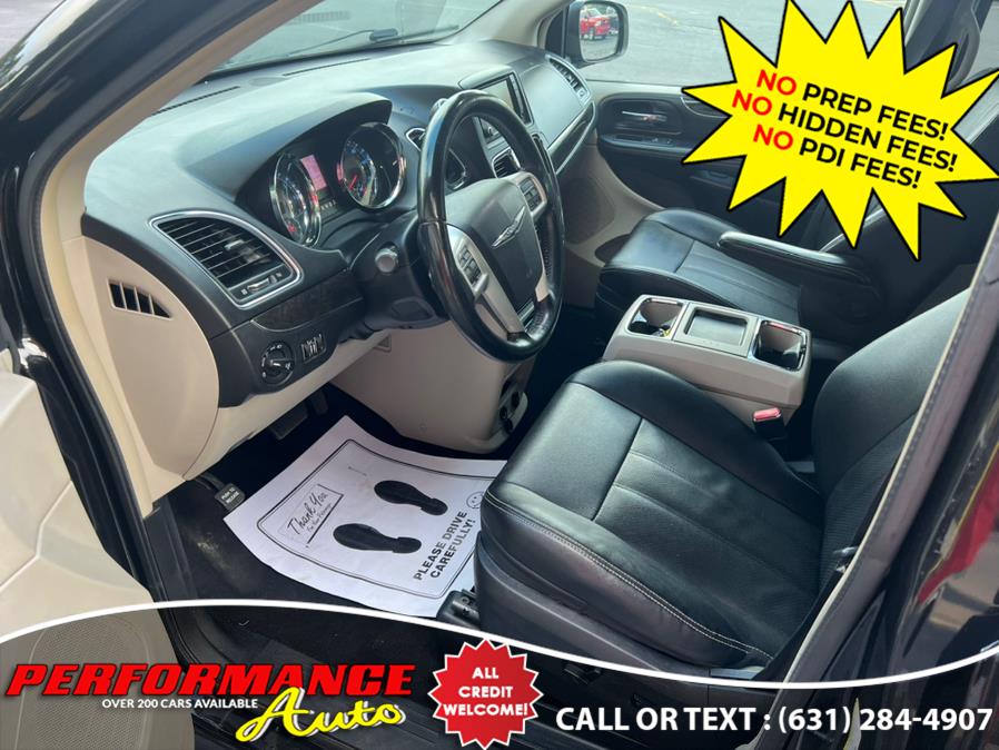 2015 Chrysler Town & Country 4dr Wgn Touring-L, available for sale in Bohemia, New York | Performance Auto Inc. Bohemia, New York 2015 Chrysler Town & Country 4dr Wgn Touring-L, available for sale in Bohemia, New York | Performance Auto Inc. Bohemia, New York