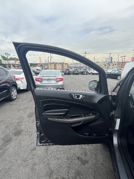 2020 Ford EcoSport Titanium 4WD, available for sale in Irvington, New Jersey | NJ Used Cars Center. Irvington, New Jersey 2020 Ford EcoSport Titanium 4WD, available for sale in Irvington, New Jersey | NJ Used Cars Center. Irvington, New Jersey