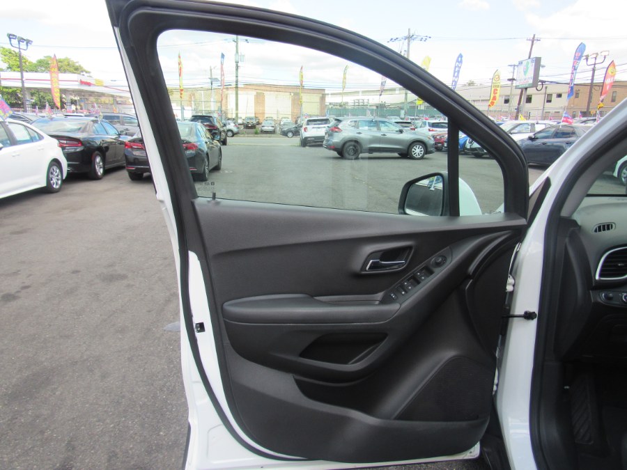 Used Chevrolet Trax AWD 4dr LT 2019 | NJ Used Cars Center. Irvington, New Jersey Used Chevrolet Trax AWD 4dr LT 2019 | NJ Used Cars Center. Irvington, New Jersey