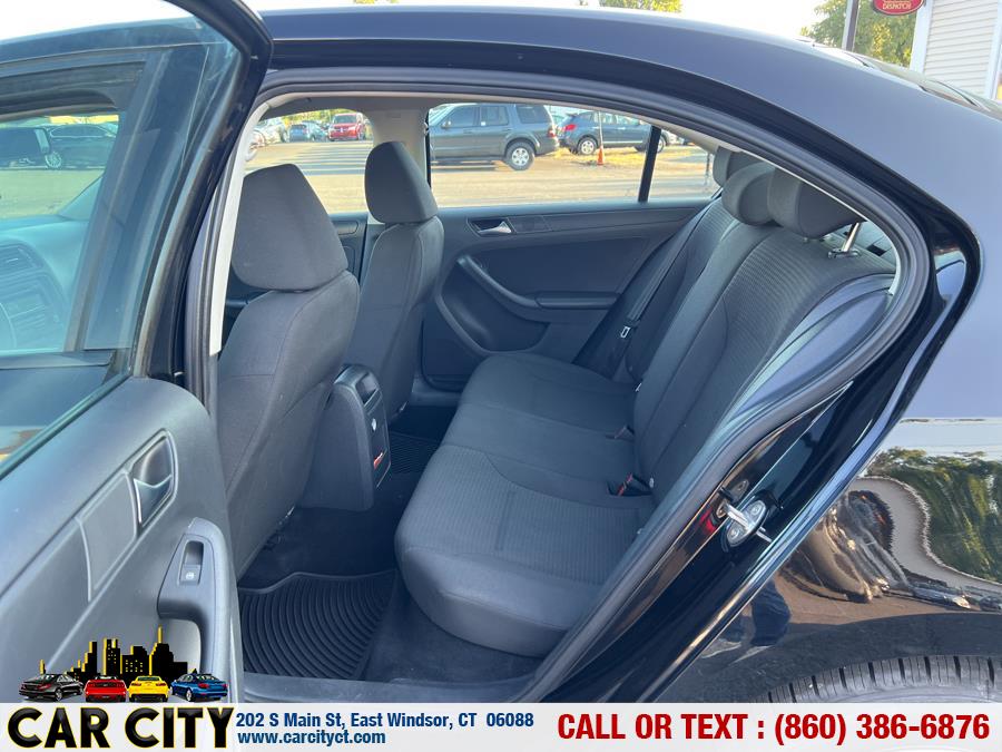 2015 Volkswagen Jetta Sedan 4dr Auto 2.0L S, available for sale in East Windsor, Connecticut | Car City LLC. East Windsor, Connecticut 2015 Volkswagen Jetta Sedan 4dr Auto 2.0L S, available for sale in East Windsor, Connecticut | Car City LLC. East Windsor, Connecticut