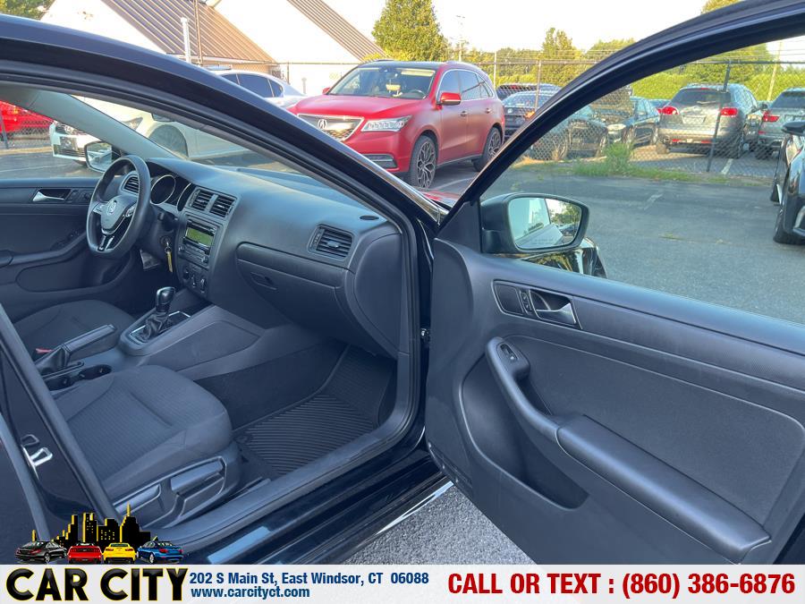 2015 Volkswagen Jetta Sedan 4dr Auto 2.0L S, available for sale in East Windsor, Connecticut | Car City LLC. East Windsor, Connecticut 2015 Volkswagen Jetta Sedan 4dr Auto 2.0L S, available for sale in East Windsor, Connecticut | Car City LLC. East Windsor, Connecticut