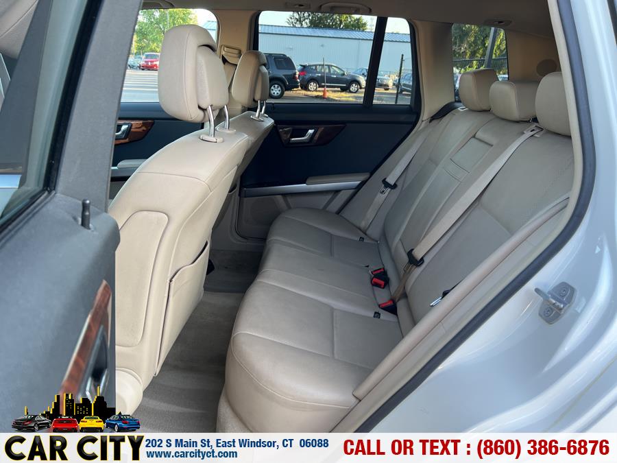 2010 Mercedes-Benz GLK-Class 4MATIC 4dr GLK350, available for sale in East Windsor, Connecticut | Car City LLC. East Windsor, Connecticut 2010 Mercedes-Benz GLK-Class 4MATIC 4dr GLK350, available for sale in East Windsor, Connecticut | Car City LLC. East Windsor, Connecticut