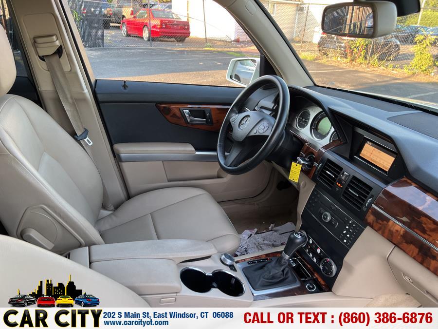 2010 Mercedes-Benz GLK-Class 4MATIC 4dr GLK350, available for sale in East Windsor, Connecticut | Car City LLC. East Windsor, Connecticut 2010 Mercedes-Benz GLK-Class 4MATIC 4dr GLK350, available for sale in East Windsor, Connecticut | Car City LLC. East Windsor, Connecticut