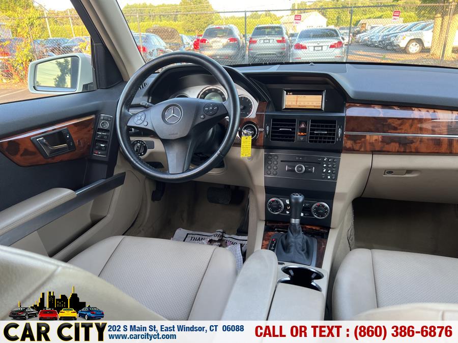 2010 Mercedes-Benz GLK-Class 4MATIC 4dr GLK350, available for sale in East Windsor, Connecticut | Car City LLC. East Windsor, Connecticut 2010 Mercedes-Benz GLK-Class 4MATIC 4dr GLK350, available for sale in East Windsor, Connecticut | Car City LLC. East Windsor, Connecticut
