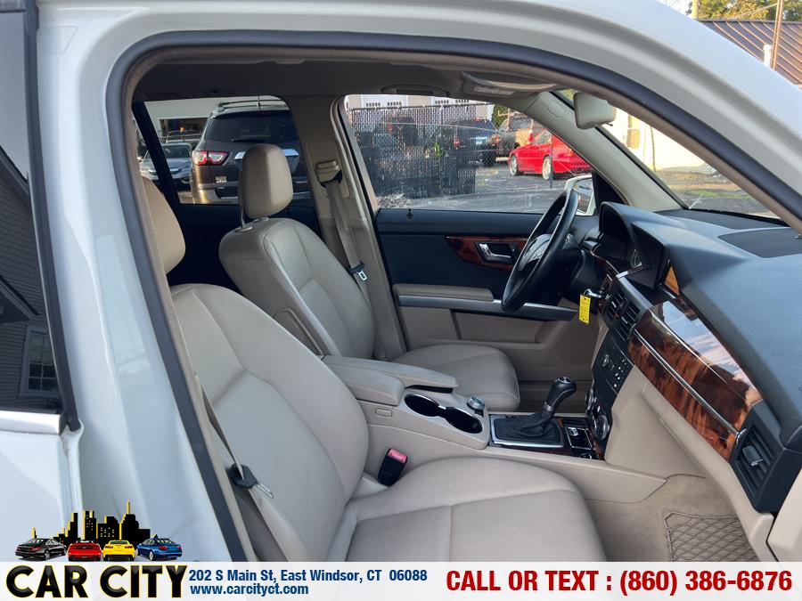 2010 Mercedes-Benz GLK-Class 4MATIC 4dr GLK350, available for sale in East Windsor, Connecticut | Car City LLC. East Windsor, Connecticut 2010 Mercedes-Benz GLK-Class 4MATIC 4dr GLK350, available for sale in East Windsor, Connecticut | Car City LLC. East Windsor, Connecticut