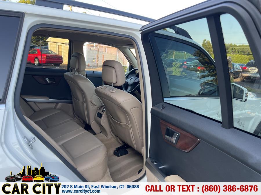 2010 Mercedes-Benz GLK-Class 4MATIC 4dr GLK350, available for sale in East Windsor, Connecticut | Car City LLC. East Windsor, Connecticut 2010 Mercedes-Benz GLK-Class 4MATIC 4dr GLK350, available for sale in East Windsor, Connecticut | Car City LLC. East Windsor, Connecticut