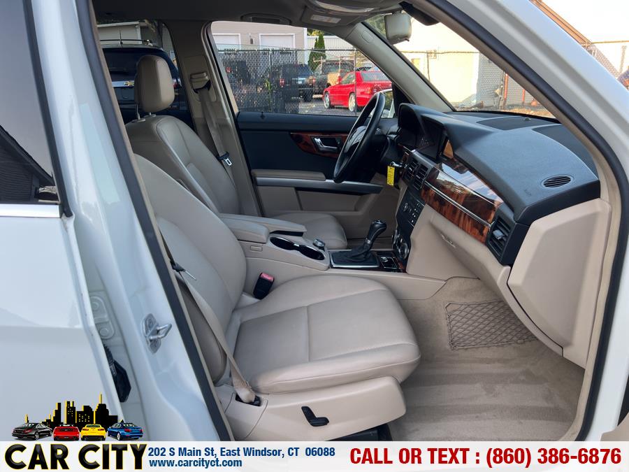 2010 Mercedes-Benz GLK-Class 4MATIC 4dr GLK350, available for sale in East Windsor, Connecticut | Car City LLC. East Windsor, Connecticut 2010 Mercedes-Benz GLK-Class 4MATIC 4dr GLK350, available for sale in East Windsor, Connecticut | Car City LLC. East Windsor, Connecticut