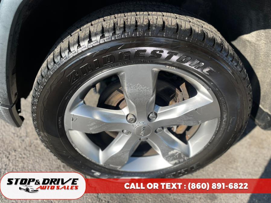 2013 Jeep Grand Cherokee 4WD 4dr Overland, available for sale in East Windsor, Connecticut | Stop & Drive Auto Sales. East Windsor, Connecticut 2013 Jeep Grand Cherokee 4WD 4dr Overland, available for sale in East Windsor, Connecticut | Stop & Drive Auto Sales. East Windsor, Connecticut