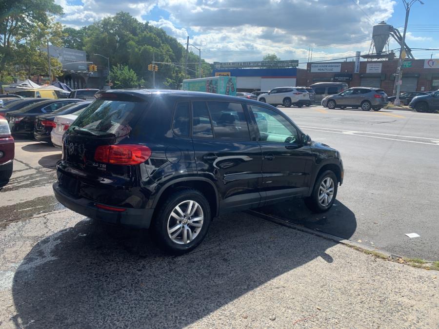 Used Volkswagen Tiguan 4WD 4dr Auto SE w/Sunroof & Nav 2012 | Rubber Bros Auto World. Brooklyn, New York Used Volkswagen Tiguan 4WD 4dr Auto SE w/Sunroof & Nav 2012 | Rubber Bros Auto World. Brooklyn, New York