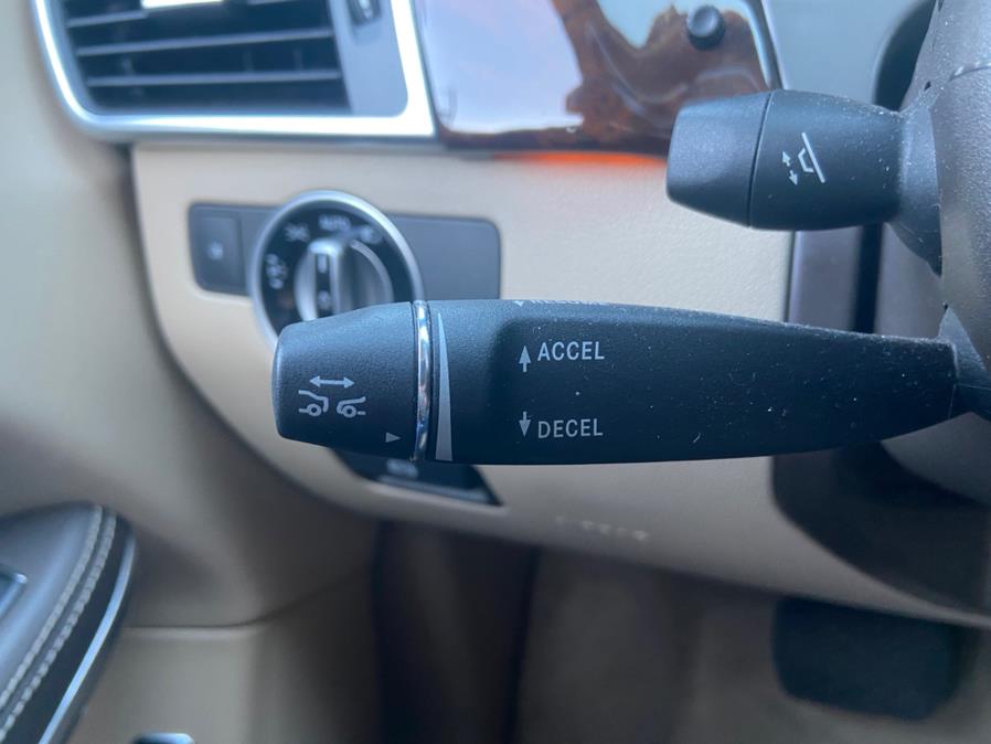 2014 Mercedes-Benz GL-Class 4MATIC 4dr GL550, available for sale in Newark, New Jersey | Champion Auto Sales. Newark, New Jersey 2014 Mercedes-Benz GL-Class 4MATIC 4dr GL550, available for sale in Newark, New Jersey | Champion Auto Sales. Newark, New Jersey