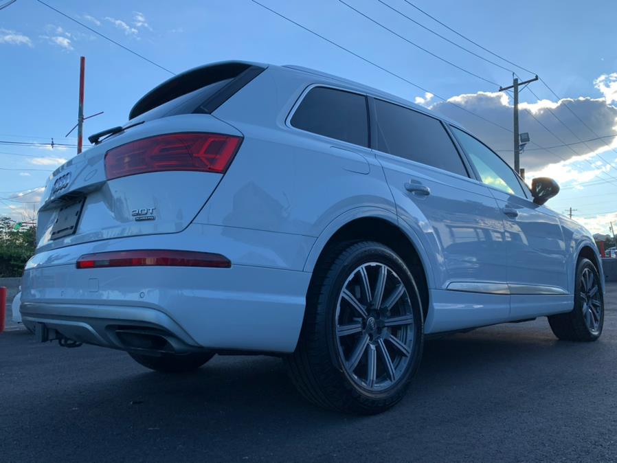 Used Audi Q7 3.0 TFSI Premium Plus 2017 | Champion Auto Hillside. Hillside, New Jersey Used Audi Q7 3.0 TFSI Premium Plus 2017 | Champion Auto Hillside. Hillside, New Jersey