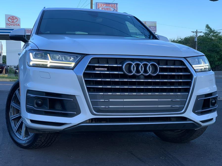 Used Audi Q7 3.0 TFSI Premium Plus 2017 | Champion Auto Hillside. Hillside, New Jersey Used Audi Q7 3.0 TFSI Premium Plus 2017 | Champion Auto Hillside. Hillside, New Jersey