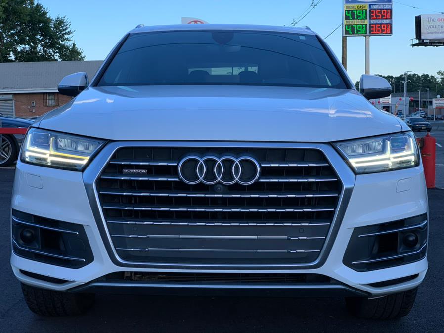 Used Audi Q7 3.0 TFSI Premium Plus 2017 | Champion Auto Hillside. Hillside, New Jersey Used Audi Q7 3.0 TFSI Premium Plus 2017 | Champion Auto Hillside. Hillside, New Jersey