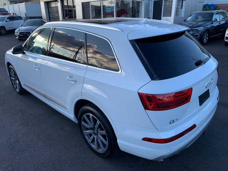 Used Audi Q7 3.0 TFSI Premium Plus 2017 | Champion Auto Hillside. Hillside, New Jersey Used Audi Q7 3.0 TFSI Premium Plus 2017 | Champion Auto Hillside. Hillside, New Jersey