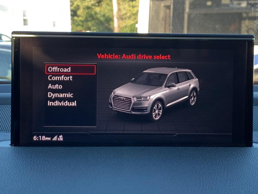 Used Audi Q7 3.0 TFSI Premium Plus 2017 | Champion Auto Hillside. Hillside, New Jersey Used Audi Q7 3.0 TFSI Premium Plus 2017 | Champion Auto Hillside. Hillside, New Jersey