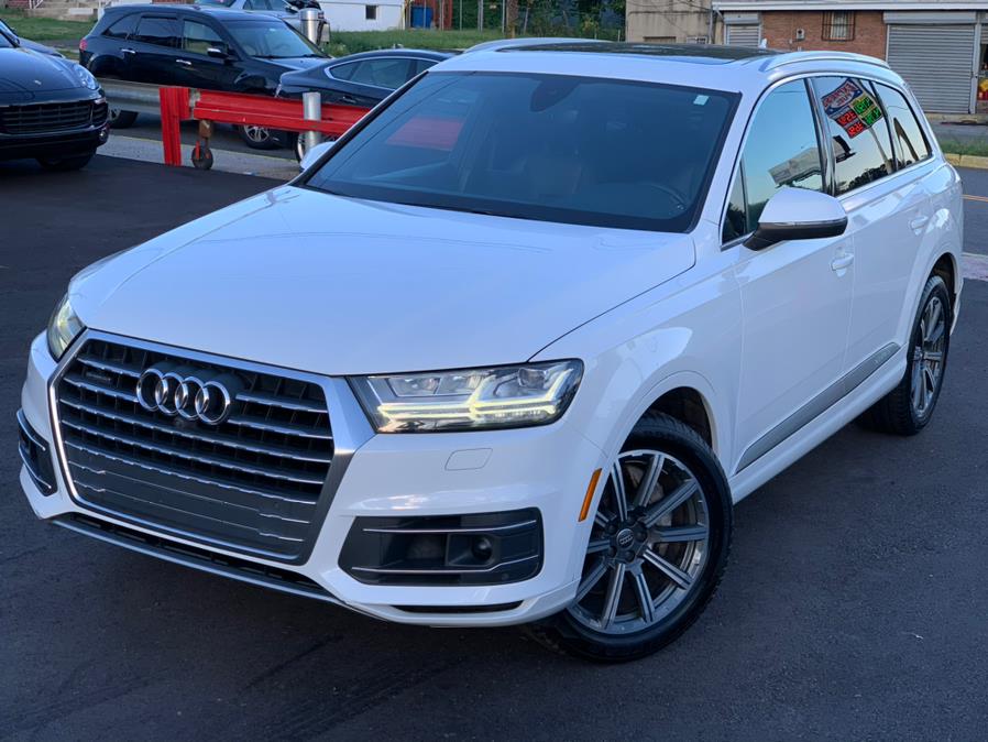 Used Audi Q7 3.0 TFSI Premium Plus 2017 | Champion Auto Hillside. Hillside, New Jersey Used Audi Q7 3.0 TFSI Premium Plus 2017 | Champion Auto Hillside. Hillside, New Jersey