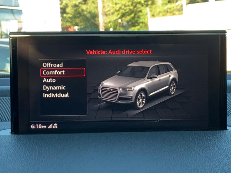 Used Audi Q7 3.0 TFSI Premium Plus 2017 | Champion Auto Hillside. Hillside, New Jersey Used Audi Q7 3.0 TFSI Premium Plus 2017 | Champion Auto Hillside. Hillside, New Jersey