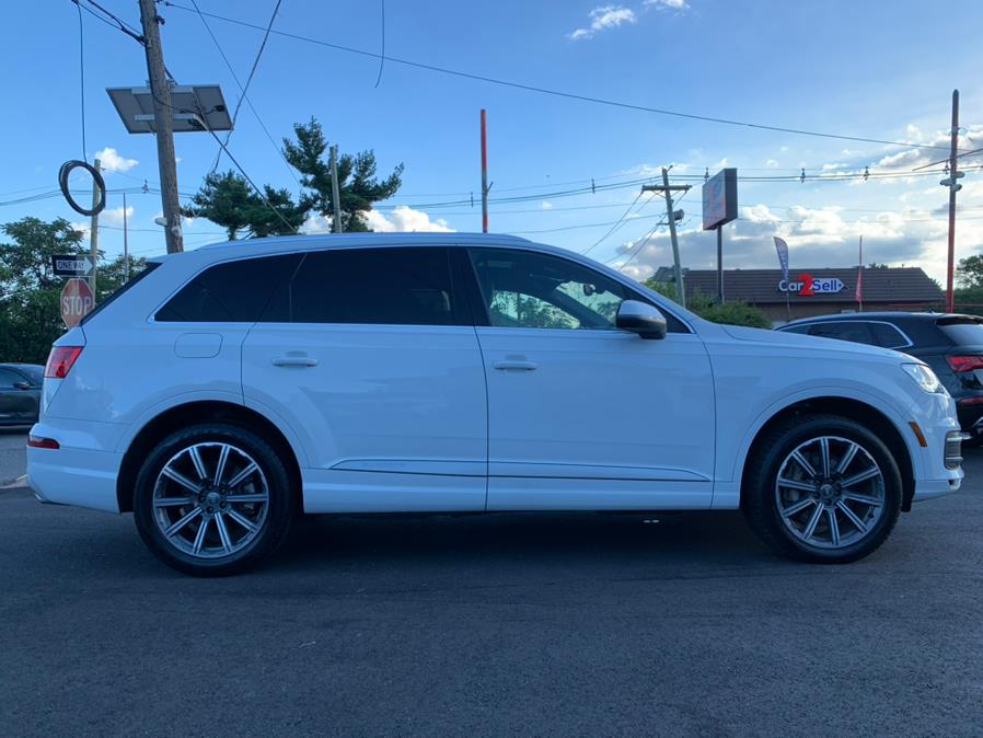 Used Audi Q7 3.0 TFSI Premium Plus 2017 | Champion Auto Hillside. Hillside, New Jersey Used Audi Q7 3.0 TFSI Premium Plus 2017 | Champion Auto Hillside. Hillside, New Jersey