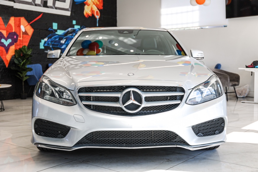 Used Mercedes-Benz E-Class 4dr Sdn E350 Luxury 4MATIC 2016 | 26 Motors Long Island. ELMONT, New York Used Mercedes-Benz E-Class 4dr Sdn E350 Luxury 4MATIC 2016 | 26 Motors Long Island. ELMONT, New York