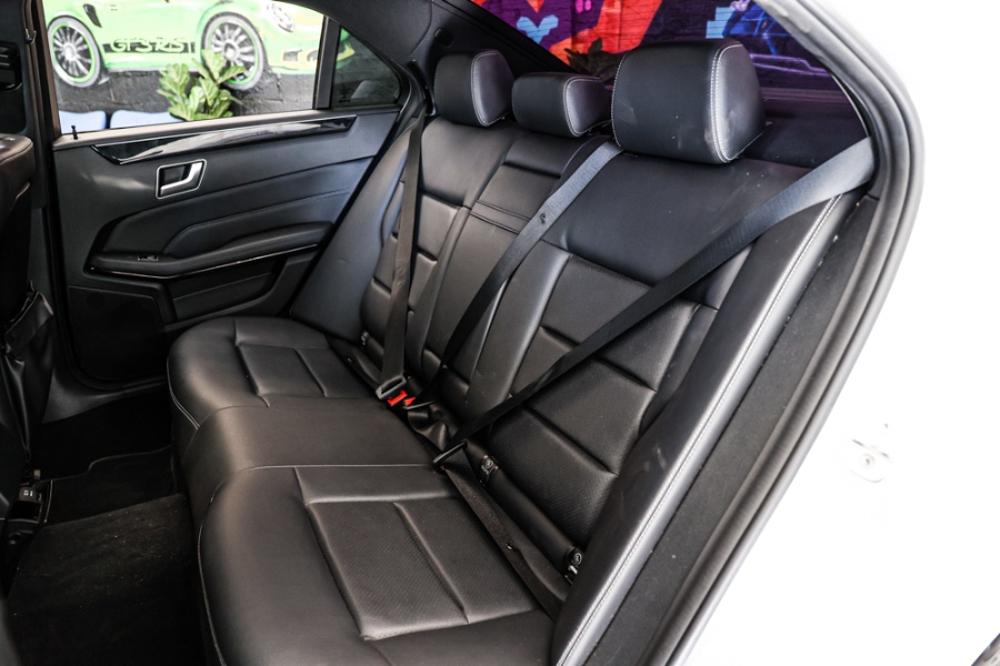 Used Mercedes-Benz E-Class 4dr Sdn E350 Luxury 4MATIC 2016 | 26 Motors Long Island. ELMONT, New York Used Mercedes-Benz E-Class 4dr Sdn E350 Luxury 4MATIC 2016 | 26 Motors Long Island. ELMONT, New York
