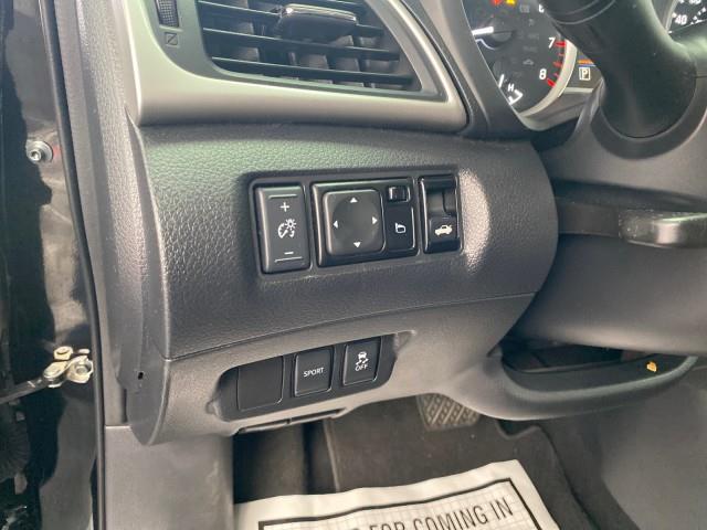 Used Nissan Sentra SR 2019 | Queens Auto Mall. Richmond Hill, New York Used Nissan Sentra SR 2019 | Queens Auto Mall. Richmond Hill, New York