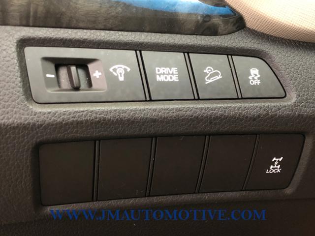 2017 Hyundai Santa Fe Sport 2.4L Auto AWD, available for sale in Naugatuck, Connecticut | J&M Automotive Sls&Svc LLC. Naugatuck, Connecticut 2017 Hyundai Santa Fe Sport 2.4L Auto AWD, available for sale in Naugatuck, Connecticut | J&M Automotive Sls&Svc LLC. Naugatuck, Connecticut