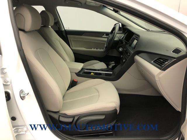 Used Hyundai Sonata Sport 2.4L PZEV 2017 | J&M Automotive Sls&Svc LLC. Naugatuck, Connecticut Used Hyundai Sonata Sport 2.4L PZEV 2017 | J&M Automotive Sls&Svc LLC. Naugatuck, Connecticut