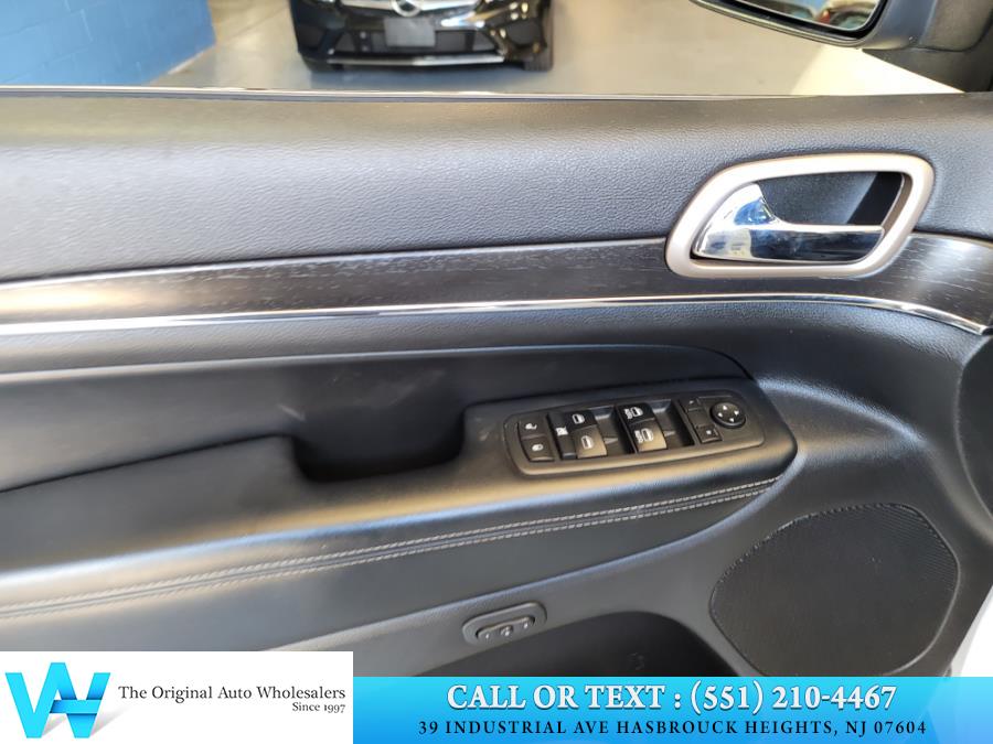 2017 Jeep Grand Cherokee Limited 4x4, available for sale in Lodi, New Jersey | AW Auto & Truck Wholesalers, Inc. Lodi, New Jersey 2017 Jeep Grand Cherokee Limited 4x4, available for sale in Lodi, New Jersey | AW Auto & Truck Wholesalers, Inc. Lodi, New Jersey