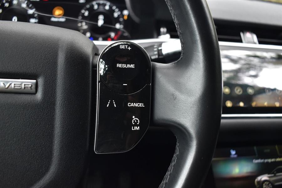 2020 Land Rover Range Rover Evoque SE AWD 4dr SUV, available for sale in Great Neck, New York | Camy Cars. Great Neck, New York 2020 Land Rover Range Rover Evoque SE AWD 4dr SUV, available for sale in Great Neck, New York | Camy Cars. Great Neck, New York