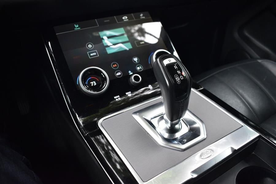 2020 Land Rover Range Rover Evoque SE AWD 4dr SUV, available for sale in Great Neck, New York | Camy Cars. Great Neck, New York 2020 Land Rover Range Rover Evoque SE AWD 4dr SUV, available for sale in Great Neck, New York | Camy Cars. Great Neck, New York