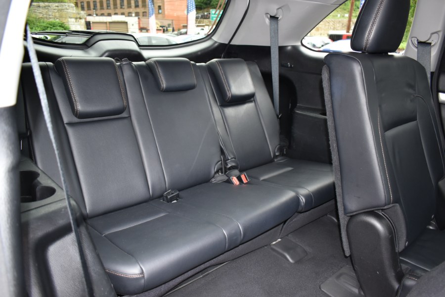 2016 Toyota Highlander AWD 4dr V6 XLE, available for sale in Waterbury, Connecticut | Highline Car Connection. Waterbury, Connecticut 2016 Toyota Highlander AWD 4dr V6 XLE, available for sale in Waterbury, Connecticut | Highline Car Connection. Waterbury, Connecticut