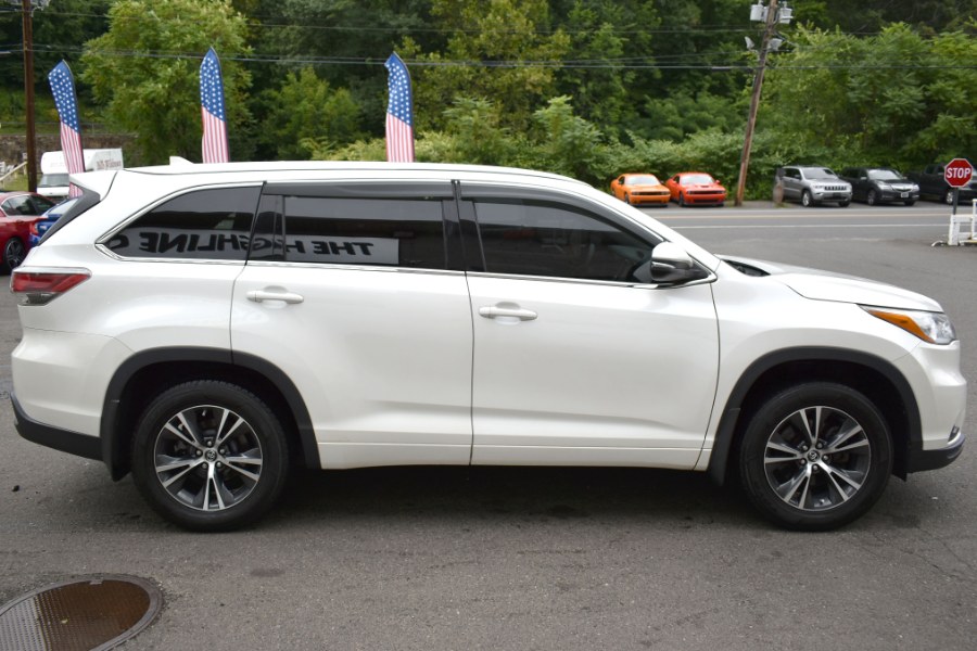 2016 Toyota Highlander AWD 4dr V6 XLE, available for sale in Waterbury, Connecticut | Highline Car Connection. Waterbury, Connecticut 2016 Toyota Highlander AWD 4dr V6 XLE, available for sale in Waterbury, Connecticut | Highline Car Connection. Waterbury, Connecticut