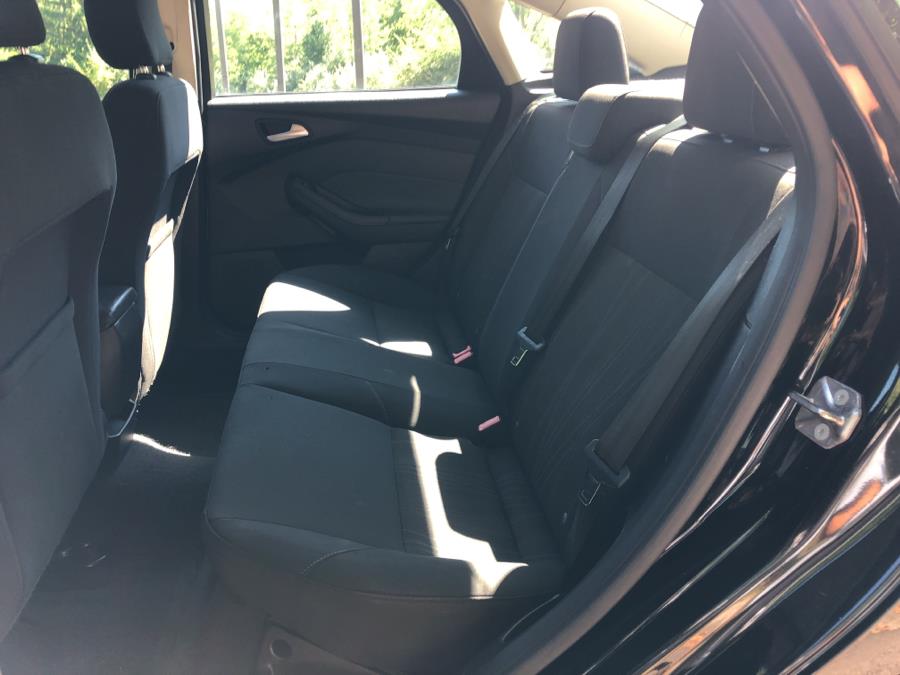 Used Ford Focus 4dr Sdn SE 2015 | Wholesale Direct Motors. Beavercreek, Ohio Used Ford Focus 4dr Sdn SE 2015 | Wholesale Direct Motors. Beavercreek, Ohio