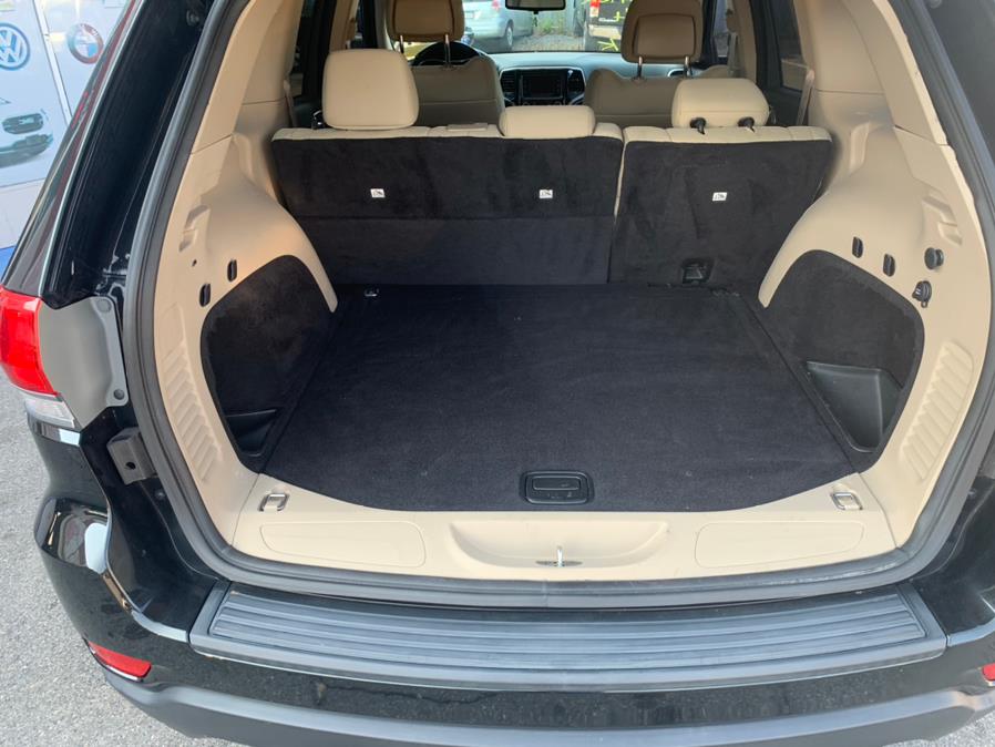 2014 Jeep Grand Cherokee 4WD 4dr LIMITED, available for sale in Taunton, Massachusetts | Rt 138 Auto Center Inc . Taunton, Massachusetts 2014 Jeep Grand Cherokee 4WD 4dr LIMITED, available for sale in Taunton, Massachusetts | Rt 138 Auto Center Inc . Taunton, Massachusetts
